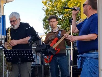 Il blues di Assenza di Segnale nel nuovo evento di Piano strada 