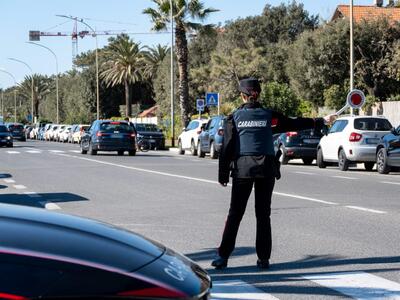 Controlli straordinari dei carabinieri in provincia, sicurezza rafforzata durante le festività