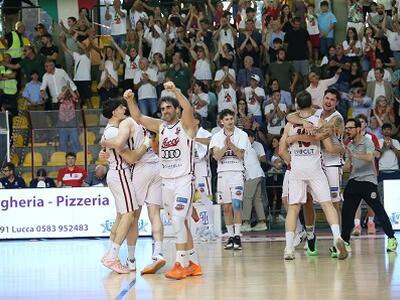 Basketball Club Lucca asfalta Mens Sana Siena 86 a 74