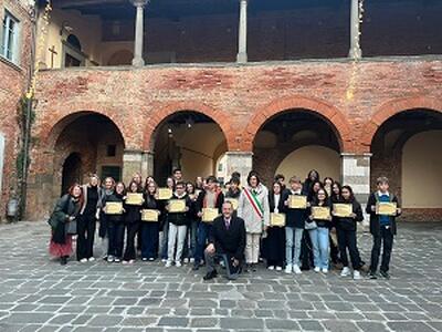 Borse di studio: riconoscimenti ai 27 promossi con 9 e 10 e lode