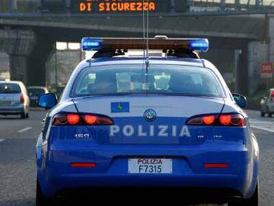 Marocchino e bengalese, l'accoppiata perfetta: in due, con provvedimenti di espulsione mai eseguiti, accompagnati al CPR di Potenza (ma non a calci in c..o)
