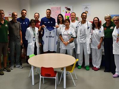 I giganti del basket tornano in Pediatria