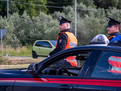 Allaccio fraudolento alla rete elettrica: in due denunciati dai carabinieri