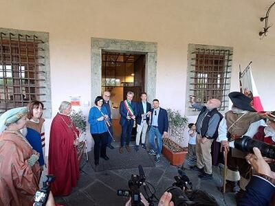 Inaugurata la quarta edizione di Rievocando Lucca Una settimana di festival dedicato alla storia della città