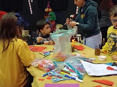 Un sabato di shopping con il Baby parking Giocoteatro gratuito alla Fabbrica del Teatro