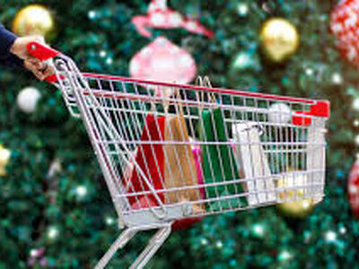 Acquisti natalizi, propensione in crescita in Toscana: l'analisi di Confcommercio