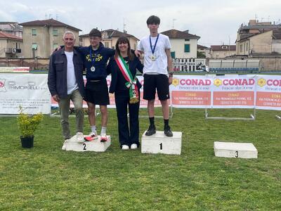 Cristian Cordoni argento nei 150 metri al Meeting Bronze Assoluto di Monsummano. Leonardo Santangelo campione toscano di corsa 30’ Allievi 