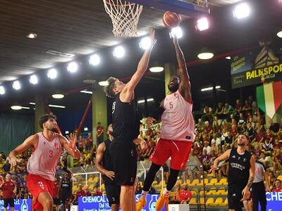 La Libertas Livorno si aggiudica il trofeo Lovari battendo Pistoia 72 a 67