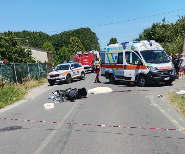 Scontro tra due moto a Cerasomma. Deceduto un motociclista.