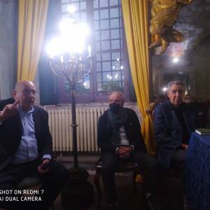 2d876869-7613-4e5b-bc69-6b780195830a