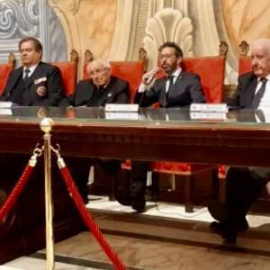 6C4B0252-E5CE-4214-841B-6524EC4AEE77