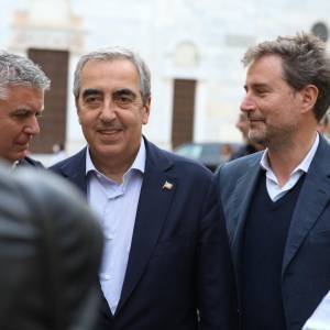 6b19051b-028f-4b71-9c03-34dc2802bd83