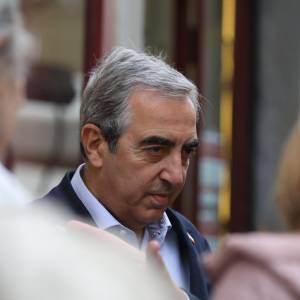 98990bc8-0dfc-45e5-a395-d3b6cda14438