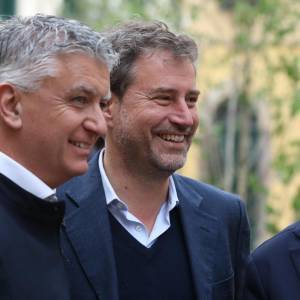 d9678277-ce46-40e8-8b98-5e1d8bcfc6db