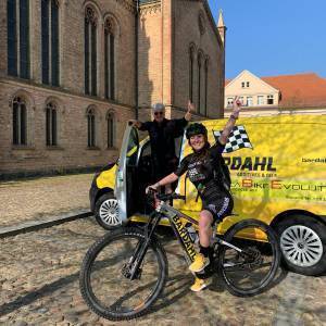 f1d0db70-77bb-447f-8a38-c51248d050bf