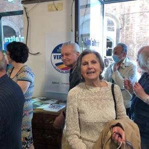 d78c61a3-22e3-42f1-9039-4cfeea96f0e8