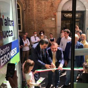 efb83067-a36e-4a8b-a54d-c2d0d8c2a27e