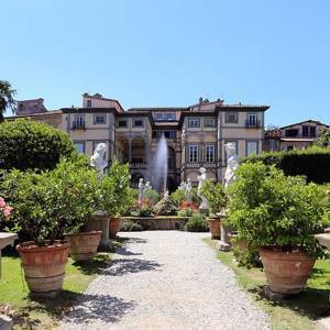 palazzo-pfanner-lucca