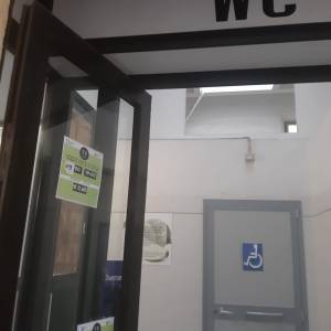 orario bagni via pescheria