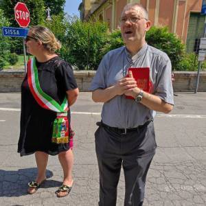 f1d94acb-4327-4591-9adb-abd1dab96f85