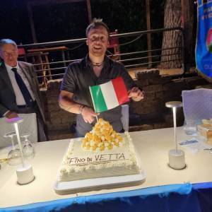 4D260415-B8BD-40B5-977B-ED2E7B4B4416