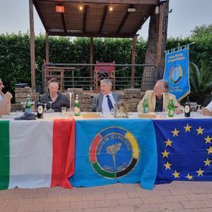 AE5F1521-197E-453A-B5B3-2AB927847DCE