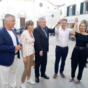 d42ec771-488c-4965-8167-2926a675a58f