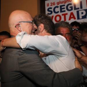 2a082621-2512-42de-acb1-00fc533bfacb