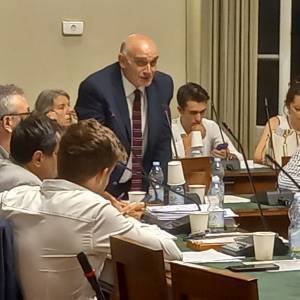 5f14c0b8-810c-4fb5-afa3-9c773440e88d