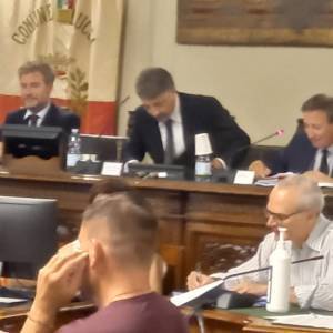 78761828-51ec-40e8-a7c5-3e8ec0bbe698