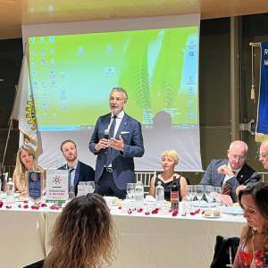 fb5dd6c8-e3d1-4dda-b7b1-38244c5b369b