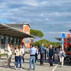 1eb332c1-b5fc-4a86-94e6-2dd7f50ad862