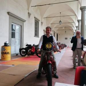 8e506051-b21f-417c-8787-f24d87f0d206