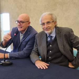 BB1D8775-36F3-4C2C-B8A4-5BA021B698CD