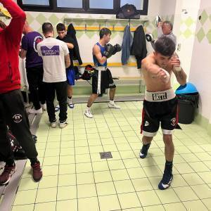 photo6026212650049977042