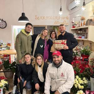 321824625_907473250419555_6785183074892554959_n