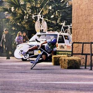 16. Sorensen cade ad una curva nella crono finale della Tirreno Adriatico. Nonostante questo riuscirà ugualmente a vincere la crono e la classifica finale davanti a Moser