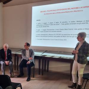 e8ce6e18-4b16-44ab-90b3-1e1788427ab8