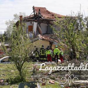 2b0938f6-5581-4083-9268-b8bae0729778