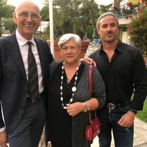 630a9c9d-e561-4cd4-b898-b34ddc0ccf02