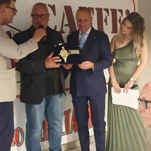 d4532bb9-9d11-4555-af8f-606e61f0c6b8