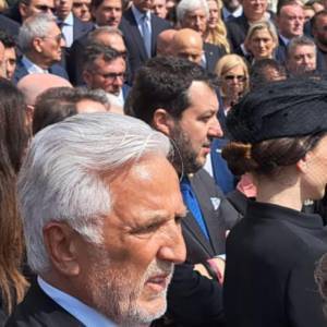 b48613b9-6986-47b8-9af3-1b28332ec007