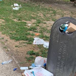 06- PARCO GIOCHI VIA DE GASPERI - Cestino 2