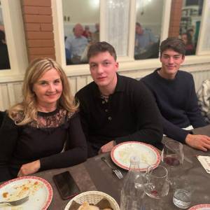 894e190b-4b27-4f44-9255-8d2ca2b721dc