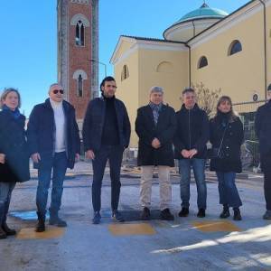 a832ad0b-68d3-42d3-ad3c-f8b508a96d94