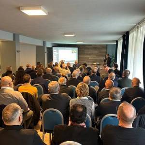 c9428d4b-b666-4aaf-a66b-9f4cc0671f5b