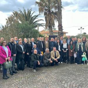 f0506297-ebb3-42e3-a9a2-2c0fa1a43542