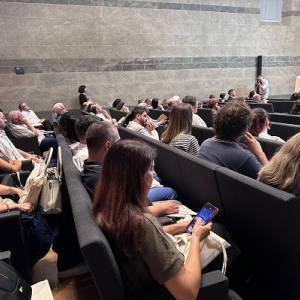 8c5230b0-3299-4d7a-8b28-d93aaa3353c5