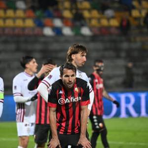 8e145290-5041-45c4-bd76-0c853011600d