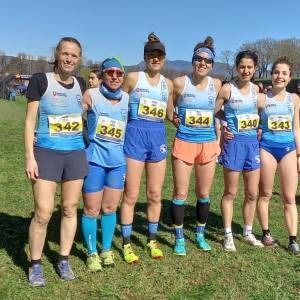 squadra femminile Orecchiella cross 2025 Lucca